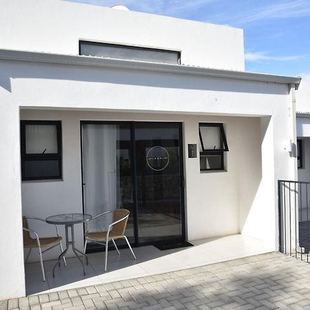 Karoo Retreat- Self Catering Villas And Bed & Breakfast Oudtshoorn Exterior photo